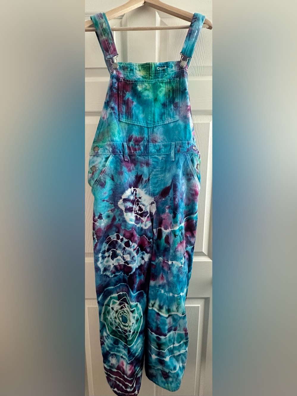 NWOT Custom Tie-Dye Levi’s Overalls